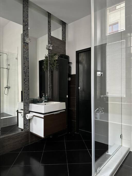 P-122 Piotrkowska Apartment. Lodž Exteriér fotografie