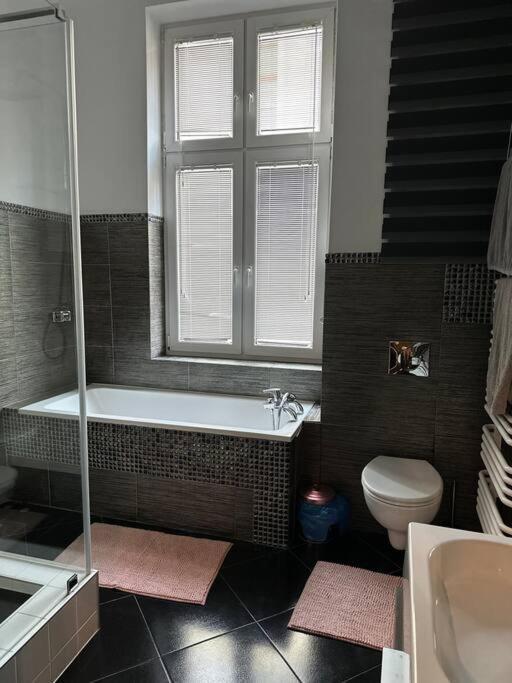 P-122 Piotrkowska Apartment. Lodž Exteriér fotografie