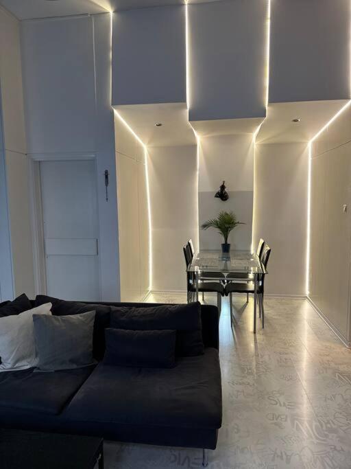 P-122 Piotrkowska Apartment. Lodž Exteriér fotografie